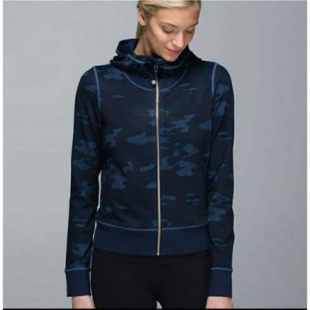 LULULEMON Namaskar Hoodie Jacket Lotus Camo Oil Slick Blue Inkwell Women Size 4